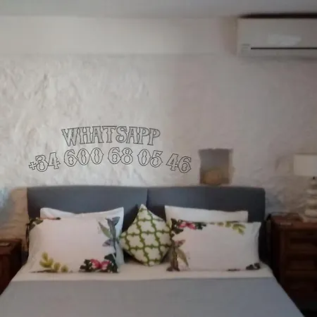 With Private Swimming Pool Near Super Paradise